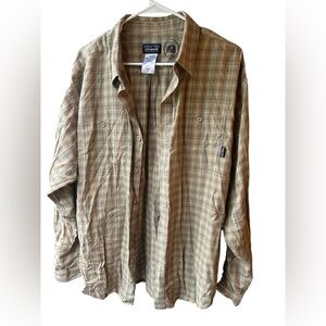 Patagonia Mens Organic Cotton Long Sleeve Shirt Size S Button Up Brown Plaid